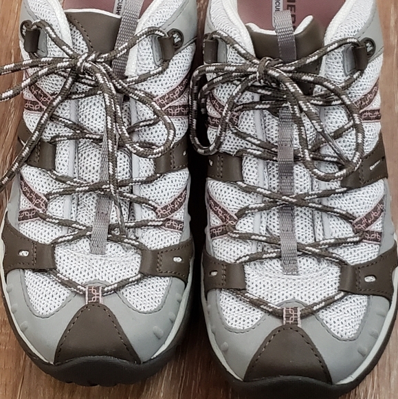 Merrell - Picture 5 of 5